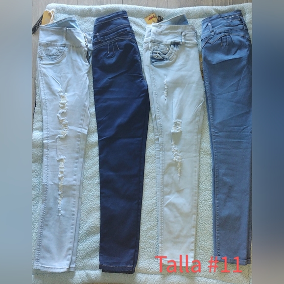 Cowboy and Colombian style $45 High-heeled shoes of different sizes. - Picture 2 of 2